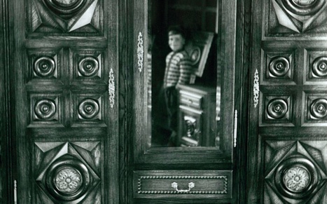 Constant Rousseau specialised in carving furniture