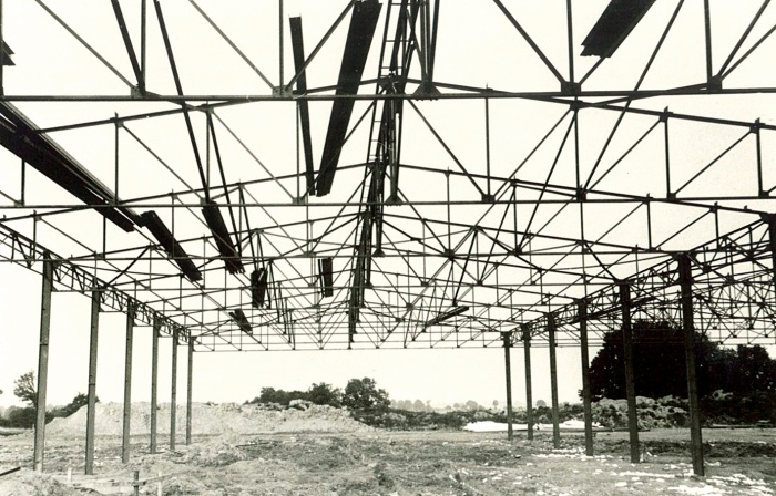 1973: Constant Rousseau bought three hectares of land on Route de Bretagne in the new Perroins zone